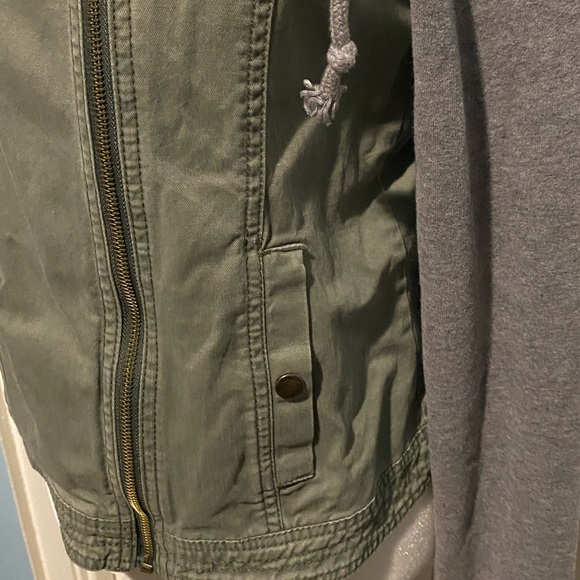 HOLLISTER UTILITY JACKET - Picture 5 of 16